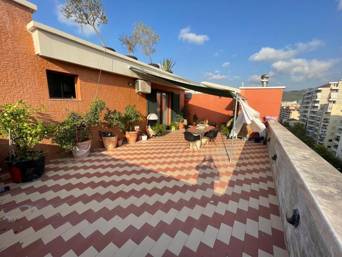 Venus - Cozy Apt With Terrace Vlorë Eksteriør bilde