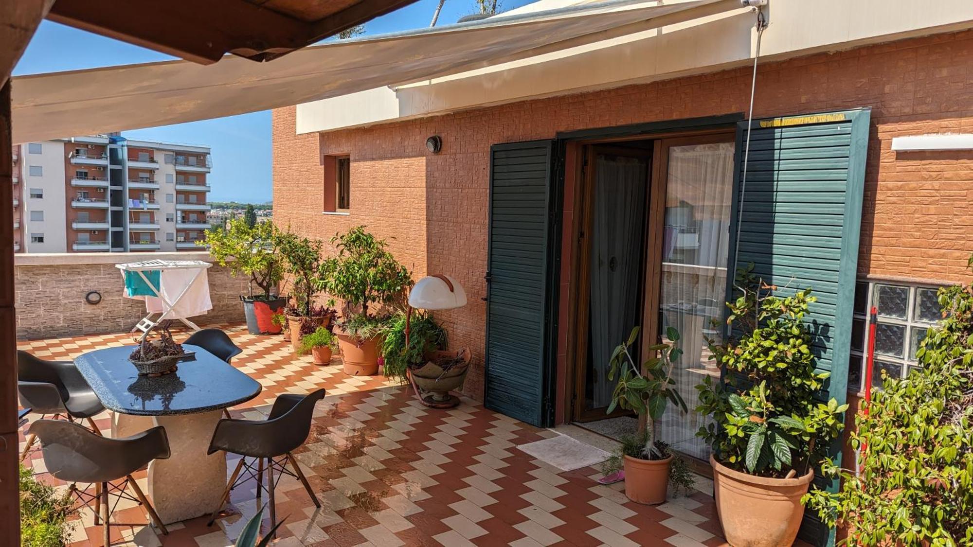 Venus - Cozy Apt With Terrace Vlorë Eksteriør bilde